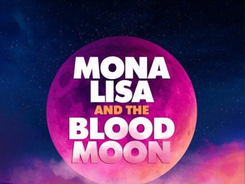 Mona Lisa and the Blood Moon