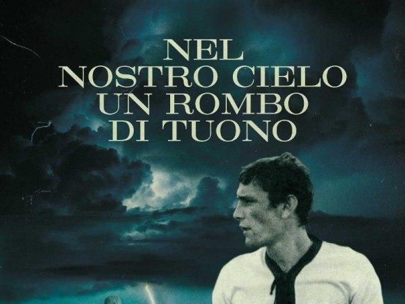 Nel nostro cielo un rombo di tuono