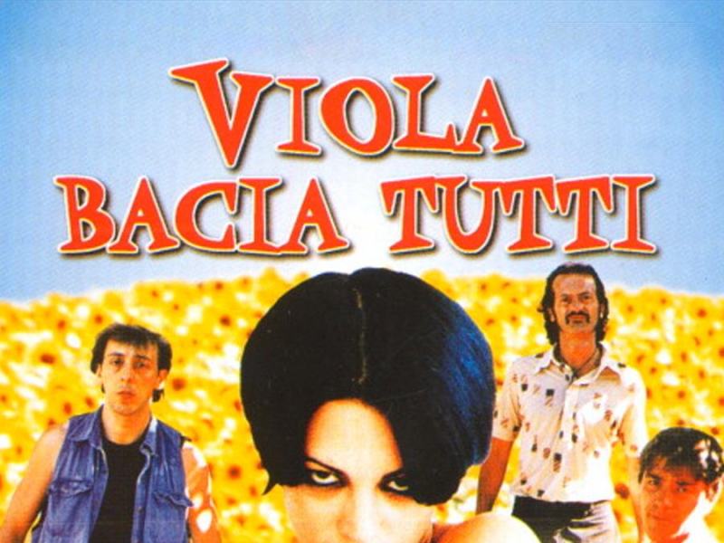 Viola bacia tutti